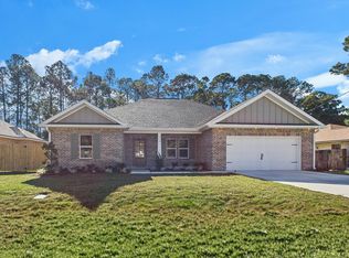 410 W Pine St, Mary Esther, FL 32569