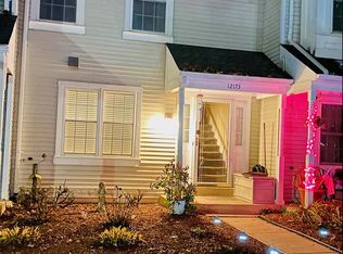 12173 Flag Harbor Dr, Germantown, MD