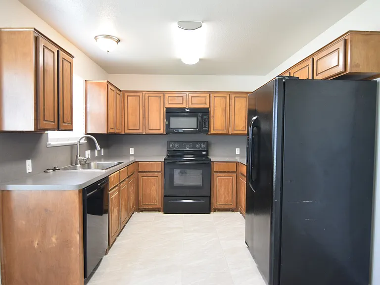 3507 Doffy Dr — Photo 5