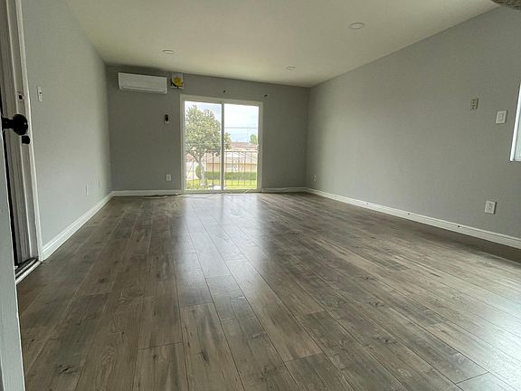 5th image of 407 S 6th St APT C
