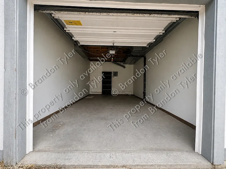 701 S 40th St — Photo 5