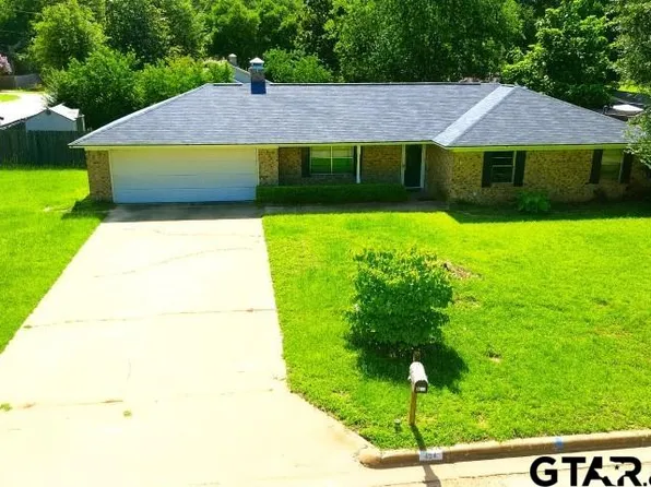 454 Pamela Dr, Mineola, TX 75773