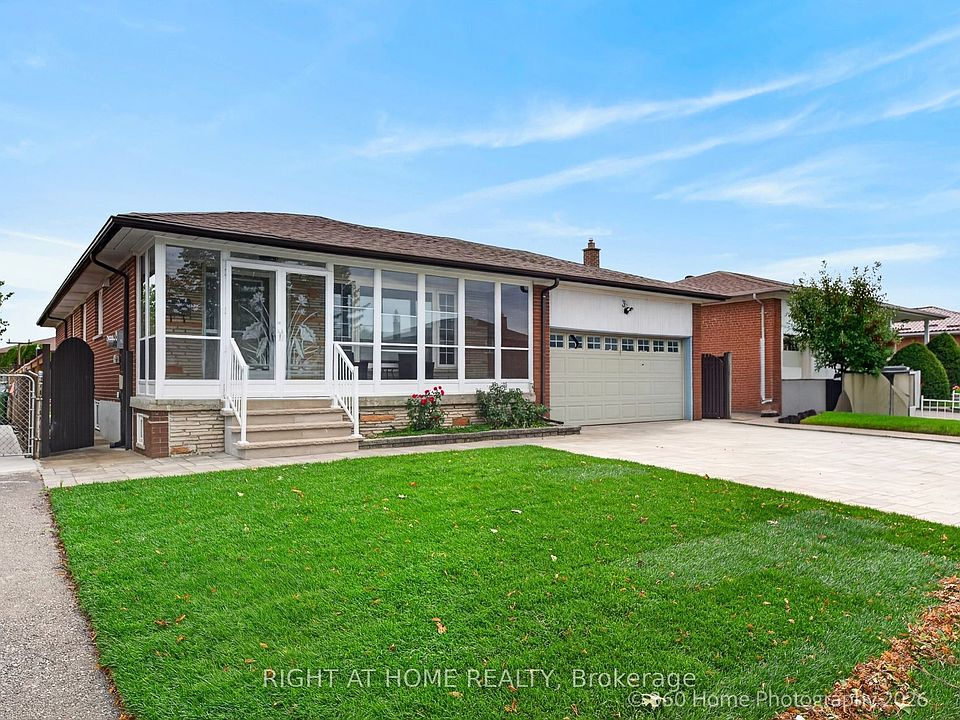 1st image of 35 Wheelwright Cres N