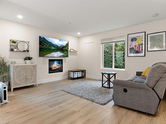 5th image of 2038 Gatewood Rd #114