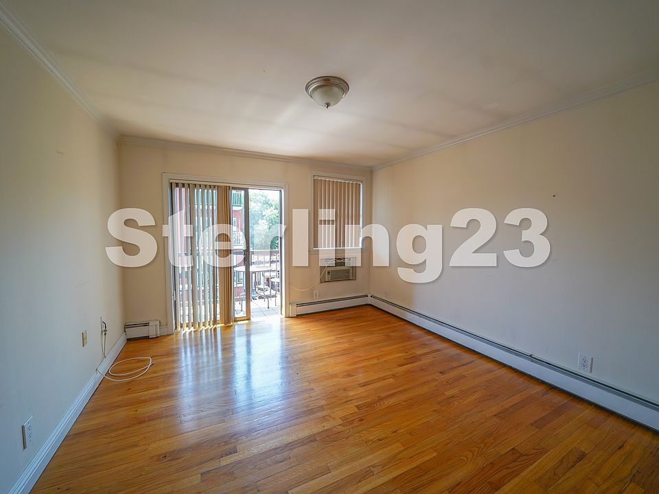 1st image of 3017 31st St #1