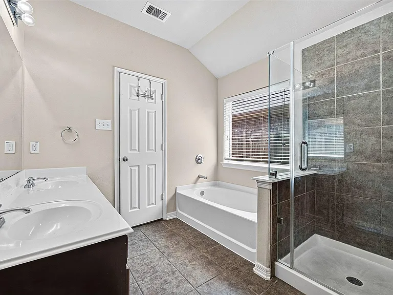 26810 Henson Falls Dr — Photo 20