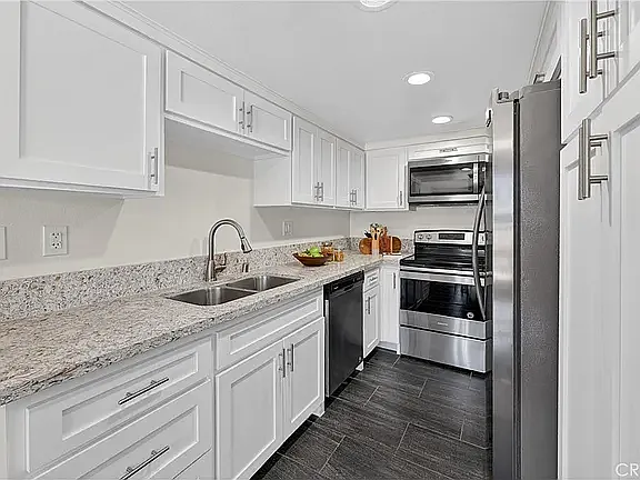 803 E Victoria St #138 — Photo 7