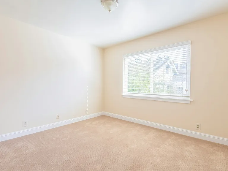 19 Belle Ave #9 — Photo 12