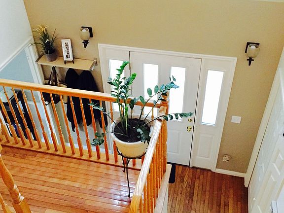 4th image of 319 N Argyle Ct