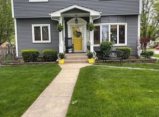1144 Ostrander Ave, La Grange Park, IL 60526