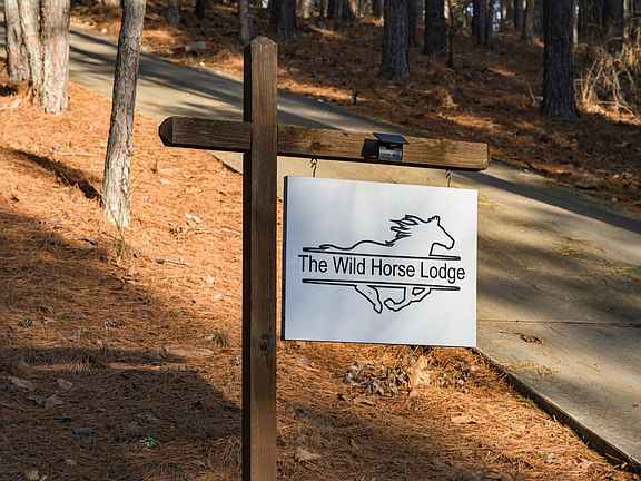 2nd image of 255 Treble Hook Rd