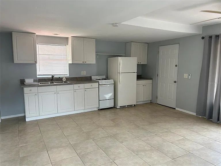 39029 1/2 Kirkland Dr — Photo 5