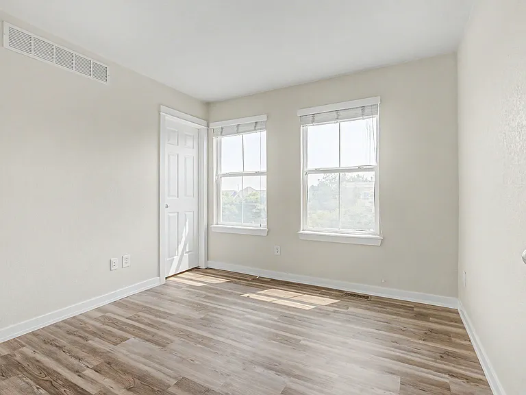 9505 E 107th Pl — Photo 21