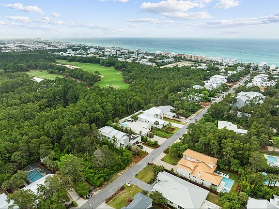 4th image of 220 Seacrest Dr