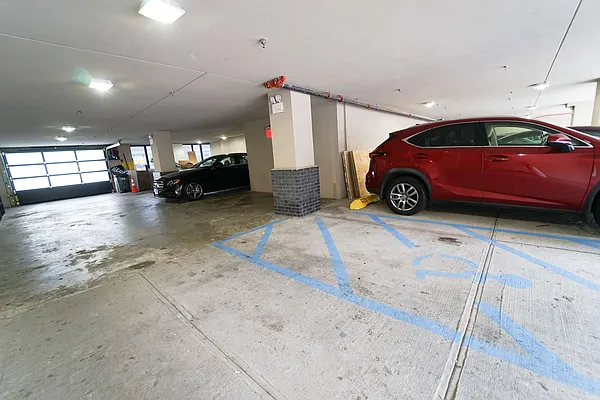 Rented by Manhattan Management LLC | media 45