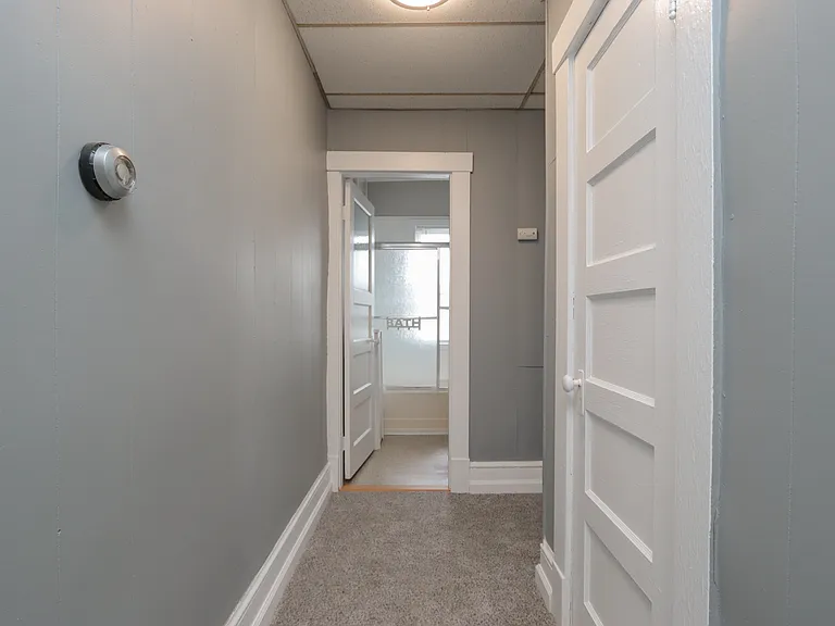 8 Ivy Ave #1 — Photo 32