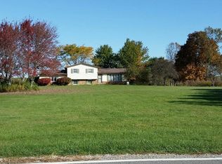 42750 Smith Rd, Wellington, OH 44090