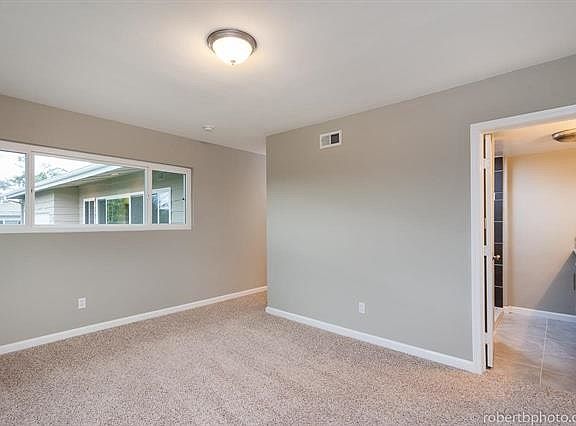 4th image of 138 N Westwind Dr