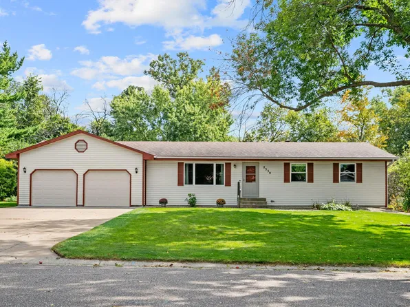 2330 Quinwood Ln N, Plymouth, MN 55441