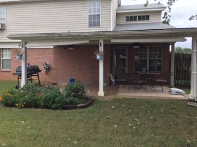 1st image of 6817 Charlotte Dr