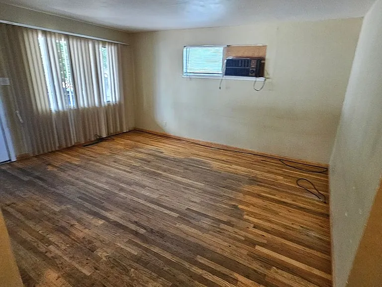 231 Galleron Way — Photo 3
