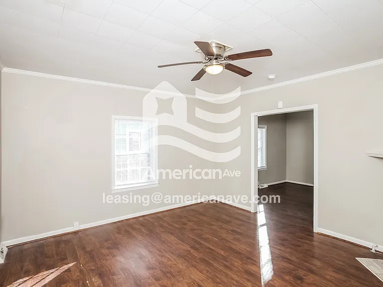 6814_004_living_room_14290149.jpg