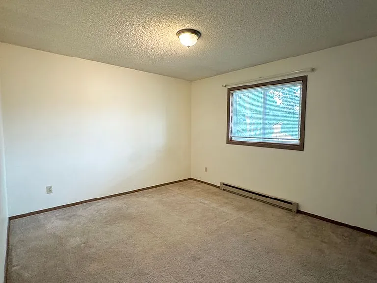 332 Terri Dr — Photo 18