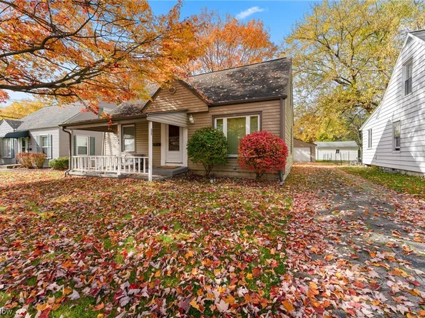 3644 Risher Rd, Youngstown, OH 44511