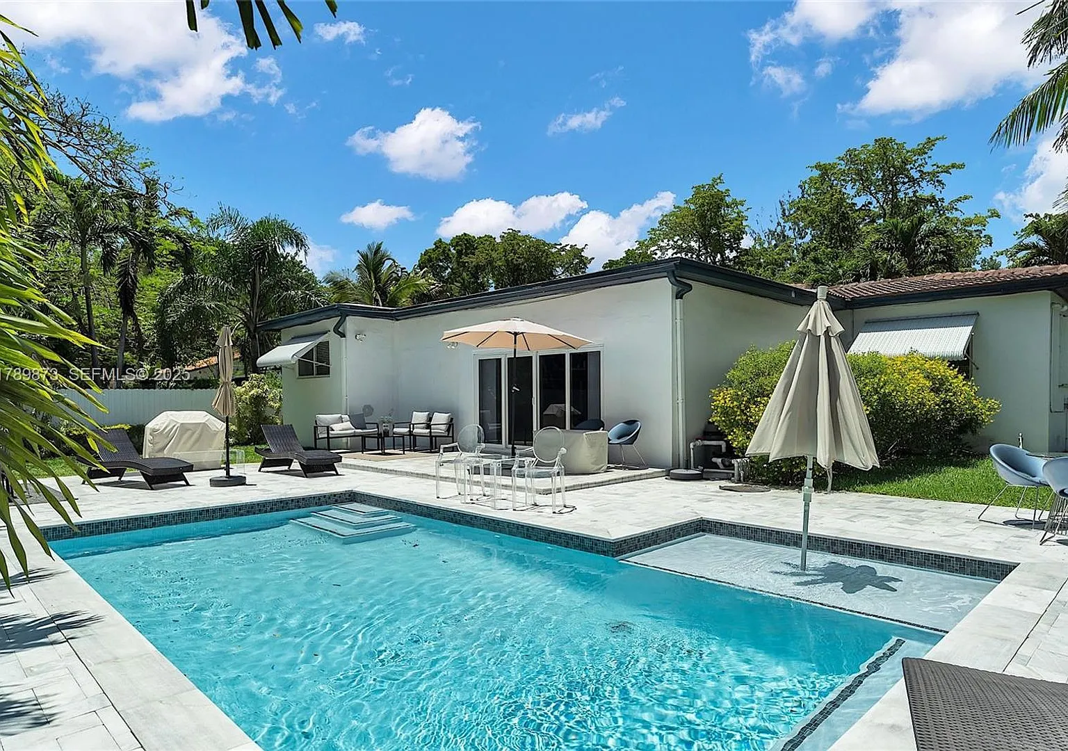 660 NE 121st Street 660, Biscayne Park, FL 33161 — Photo 1