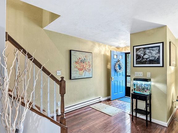 5th image of 195 Falmouth Rd APT 2D