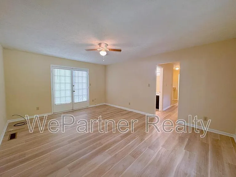5332 Winslow Xing — Photo 15