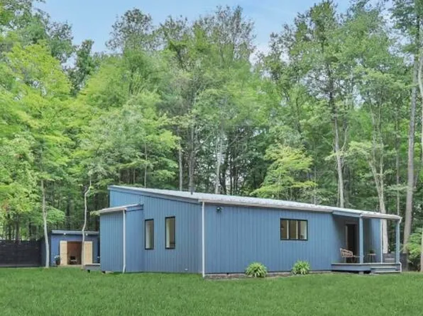 377 Pennsylvania Avenue, Palenville, NY 12463