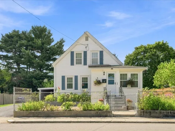9 Oliver St, Milford, MA 01757