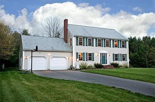 1st image of 459 Bedford St