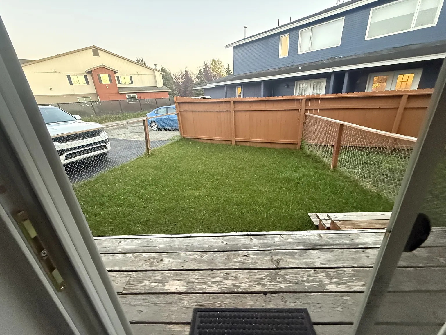 2 bed, 1.5 bath, 1100 sqft, $2,200 — Photo 2