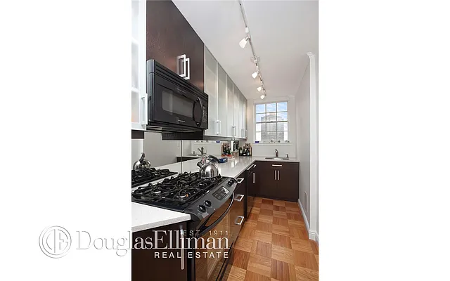 Sold by Douglas Elliman | media 12