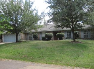 66 Willowbrook Ln, Brandon, MS 39042