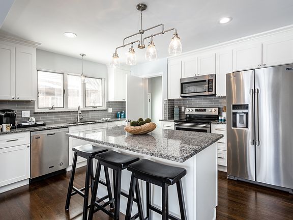 5th image of 29193 Oriole St