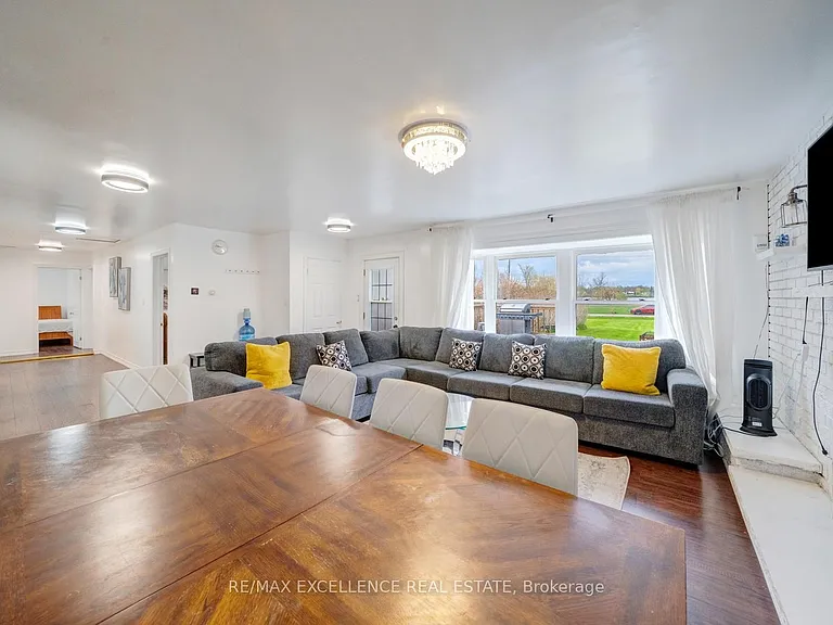12575 Niagara River Pkwy — Photo 10