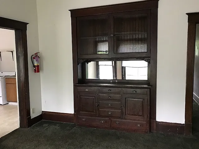 223 Broadway St — Photo 31