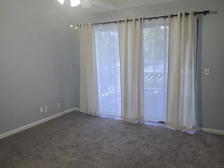 100 Blair Rd — Photo 10