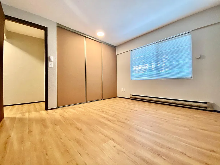 NW bedroom