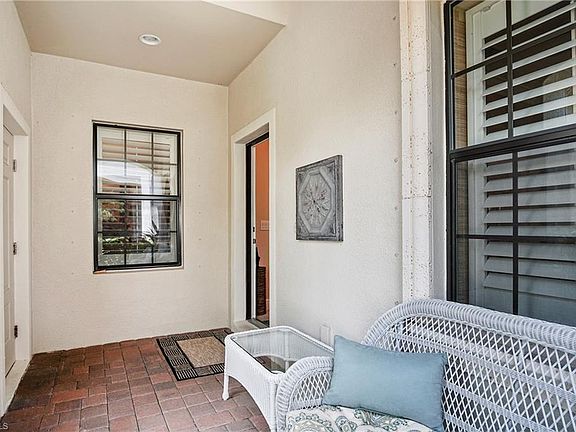 5th image of 10052 Montevina Dr