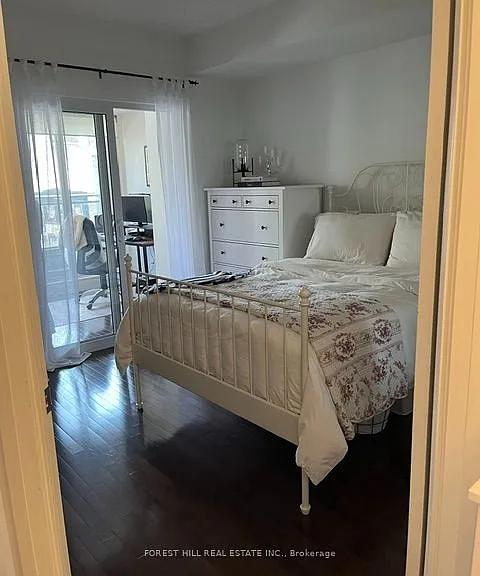 1430 Yonge St #203 — Photo 7