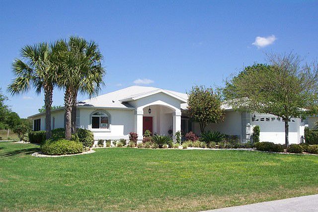 Beautiful corner-end lot