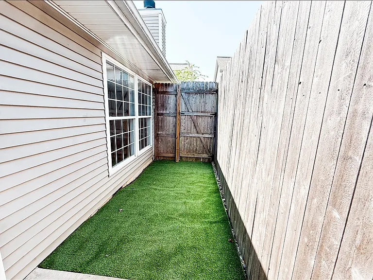 4007 Balmoral Dr — Photo 46
