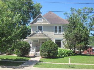 100 High St SE, Elkader, IA 52043