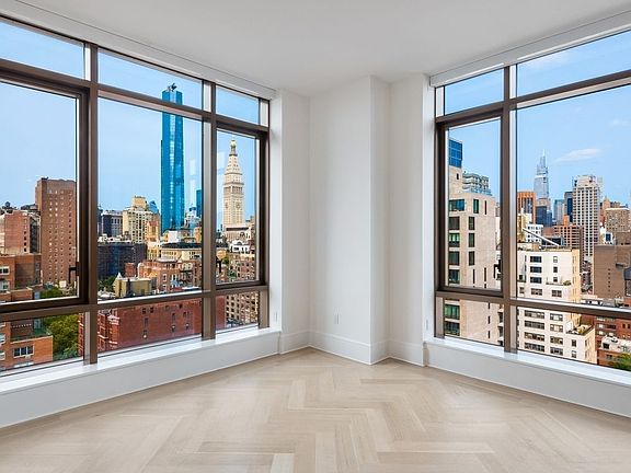 4th image of 215 E 19th St #15C