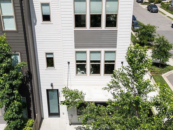 3rd image of 356 E Village Ln
