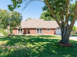3907 SW Ward Rd, Lees Summit, MO 64082
